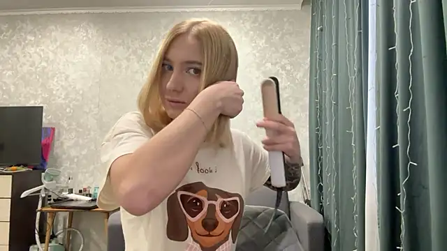 AnneBall online show from December 2024 12:03:01 PM