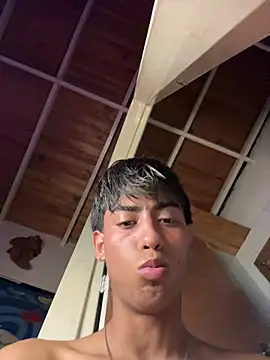 Mauuu18 online show from May 2026 11:34:04 PM