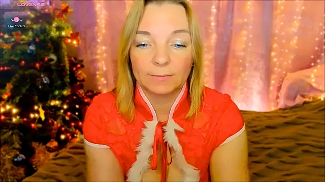 Snapshot of Regina__blue chatting on December 2024 11:20:02 PM Regina blue online show from December 2024 11:20:02 PM