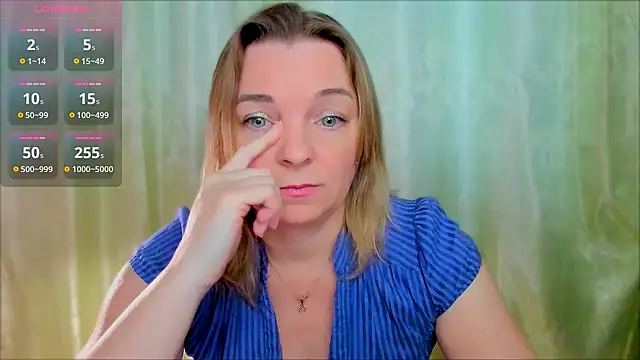 Snapshot of Regina__blue chatting on February 2025 09:26:02 PM Regina blue online show from February 2025 09:26:02 PM