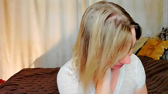 Snapshot of Regina__blue chatting on September 2025 03:34:02 PM Regina blue online show from September 2025 03:34:02 PM