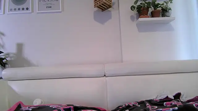 Snapshot of badblondebunny chatting on October 2025 08:50:02 PM badblondebunny online show from October 2025 08:50:02 PM