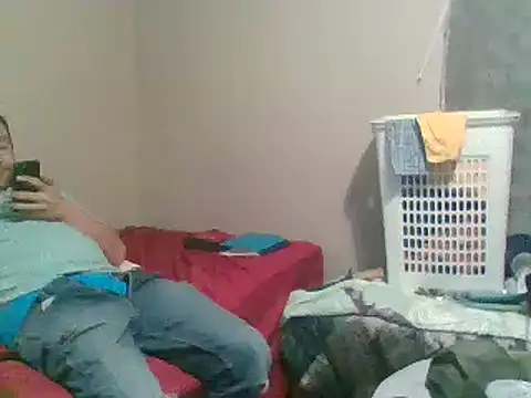 Snapshot of SmokingSloth chatting on November 2025 06:19:02 PM SmokingSloth online show from November 2025 06:19:02 PM