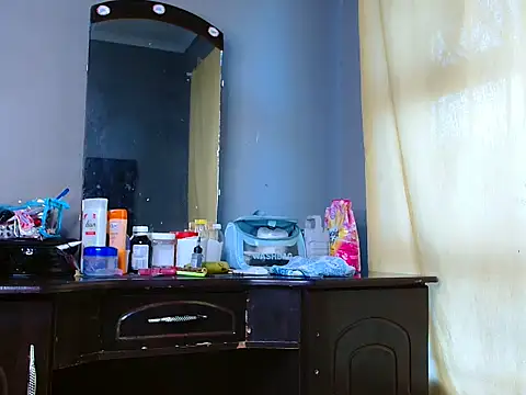 DarkDivva24 online show from February 2026 04:44:01 AM