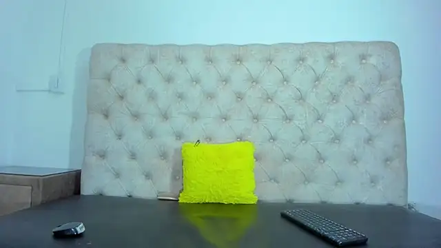 Snapshot of FernandaClar chatting on February 2025 11:15:01 PM FernandaClar online show from February 2025 11:15:01 PM