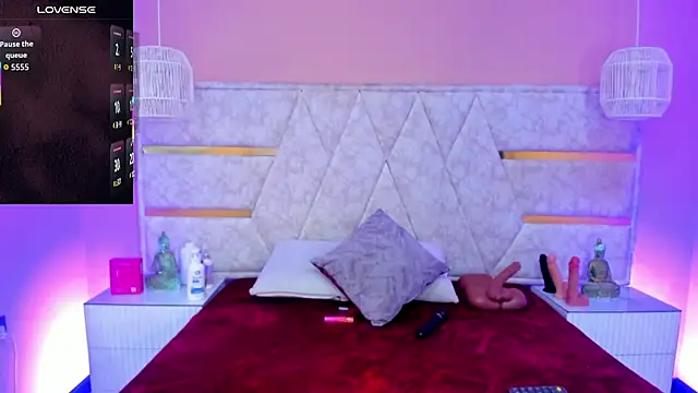 melany saenz online show from September 2025 02:11:01 AM