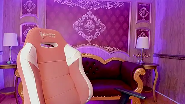 Snapshot of SummersAngel chatting on December 2024 02:16:02 PM SummersAngel online show from December 2024 02:16:02 PM