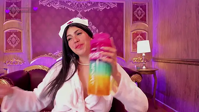 Snapshot of SummersAngel chatting on January 2025 09:33:02 AM SummersAngel online show from January 2025 09:33:02 AM