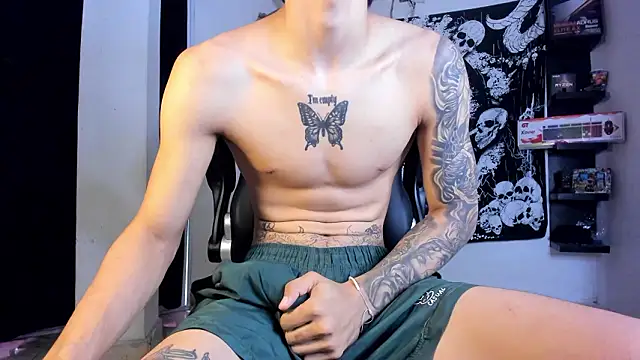 Snakebutterfly online show from March 2026 03:18:01 PM