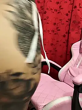 angela20  online show from December 2025 08:04:01 PM