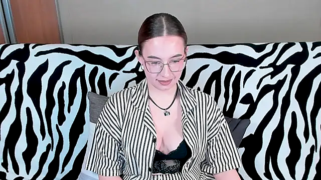 VeronikaKissuchi online show from January 2025 12:47:02 PM