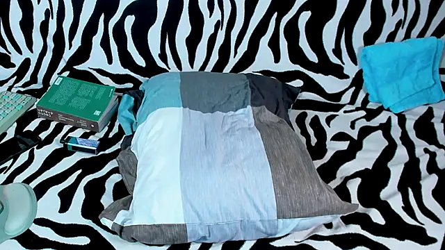 VeronikaKissuchi online show from January 2025 04:50:02 PM