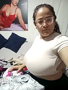 Snapshot of skarleth001 chatting on January 2025 12:46:01 AM skarleth001 online show from January 2025 12:46:01 AM