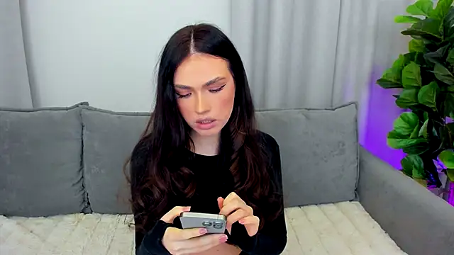 sexyangeloux online show from December 2025 01:10:01 AM