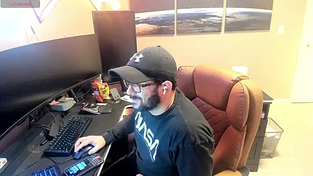 Snapshot of boytoyfrindles chatting on February 2026 12:15:02 AM boytoyfrindles online show from February 2026 12:15:02 AM