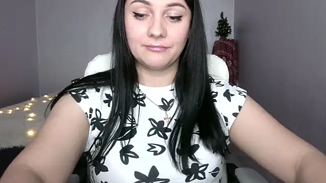 Emelyblum online show from January 2025 07:05:01 AM