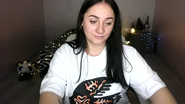 Emelyblum online show from January 2025 02:37:01 AM