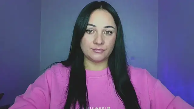 Emelyblum online show from September 2025 03:56:02 PM