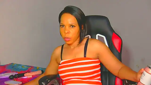 Snapshot of White_Porshe chatting on September 2025 03:26:01 PM White Porshe online show from September 2025 03:26:01 PM