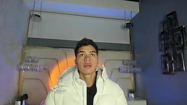 AndyPalmer  online show from January 2025 12:29:01 PM