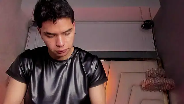 AndyPalmer  online show from January 2025 01:37:02 AM