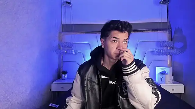 AndyPalmer  online show from February 2025 11:32:02 AM