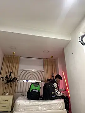 AndyPalmer  online show from March 2025 10:21:02 AM