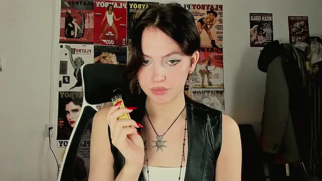 Snapshot of Niky__Jess chatting on December 2025 11:05:01 AM Niky Jess online show from December 2025 11:05:01 AM