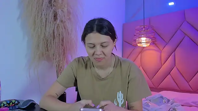 AngelaaCute  online show from January 2025 12:02:02 PM