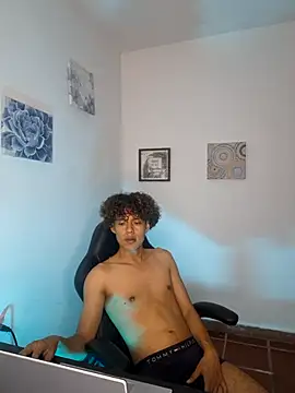 nickolas moon online show from December 2024 12:46:02 AM