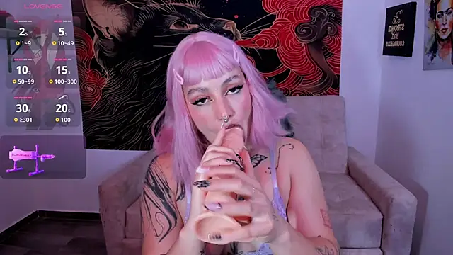 annika taylor online show from April 2026 04:35:01 AM