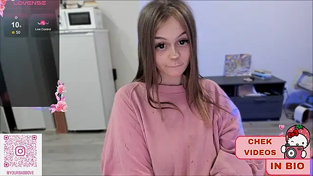 Snapshot of shy_melony chatting on January 2025 09:30:02 PM shy melony online show from January 2025 09:30:02 PM