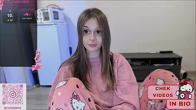 Snapshot of shy_melony chatting on March 2025 04:11:02 PM shy melony online show from March 2025 04:11:02 PM