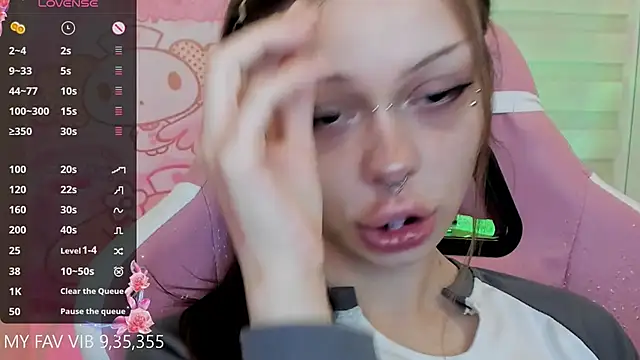 Snapshot of shy_melony chatting on February 2026 02:47:02 PM shy melony online show from February 2026 02:47:02 PM