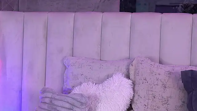 RaisaKali online show from October 2025 04:06:02 PM