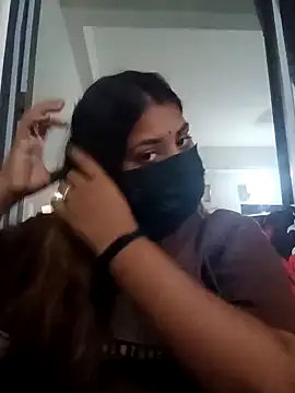 Snapshot of Hotmilfxox chatting on December 2024 01:38:02 PM Hotmilfxox online show from December 2024 01:38:02 PM