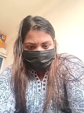 Snapshot of Hotmilfxox chatting on December 2024 07:47:02 AM Hotmilfxox online show from December 2024 07:47:02 AM