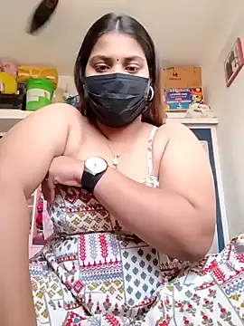 Snapshot of Hotmilfxox chatting on January 2025 08:34:02 AM Hotmilfxox online show from January 2025 08:34:02 AM