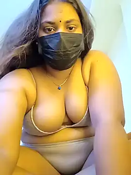 Snapshot of Hotmilfxox chatting on March 2025 05:31:02 AM Hotmilfxox online show from March 2025 05:31:02 AM