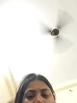 Snapshot of Hotmilfxox chatting on April 2026 10:37:02 PM Hotmilfxox online show from April 2026 10:37:02 PM