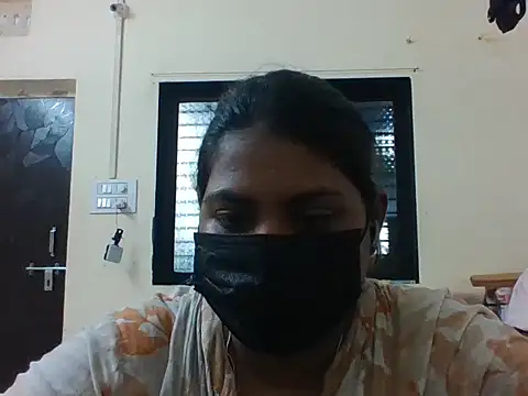 Hotmilfxox online show from May 2026 10:11:02 AM