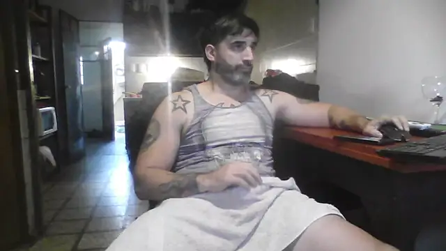 ozzypsico13 online show from December 2025 09:53:01 PM