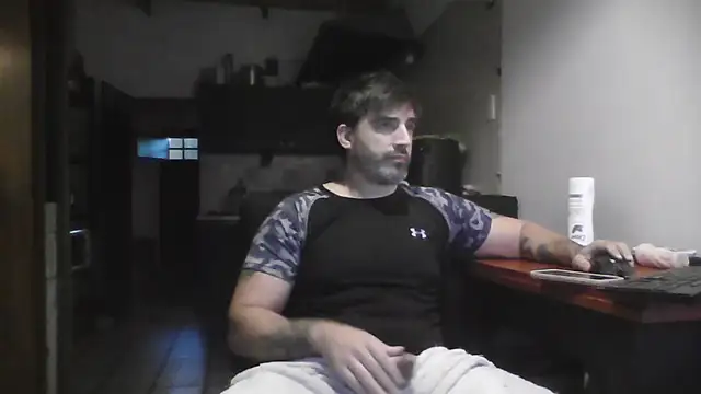 ozzypsico13 online show from April 2026 09:19:01 PM