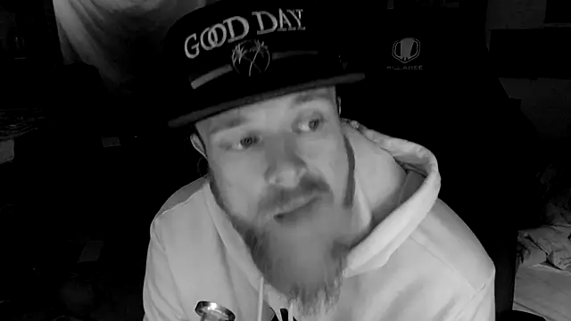 Snapshot of H1gh_Fr3qu3ncy chatting on December 2024 03:54:02 PM H1gh Fr3qu3ncy online show from December 2024 03:54:02 PM