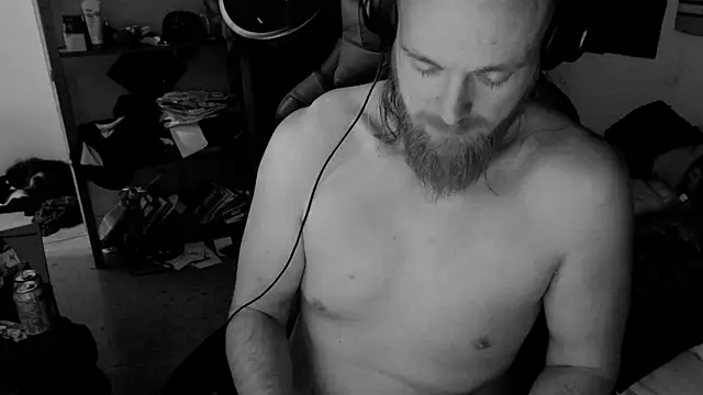 Snapshot of H1gh_Fr3qu3ncy chatting on January 2025 01:47:02 PM H1gh Fr3qu3ncy online show from January 2025 01:47:02 PM