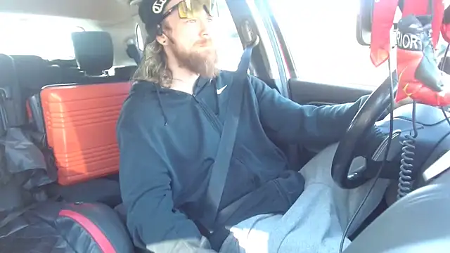 Snapshot of H1gh_Fr3qu3ncy chatting on October 2025 03:38:02 PM H1gh Fr3qu3ncy online show from October 2025 03:38:02 PM