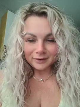 candy queeen online show from May 2026 11:07:01 AM