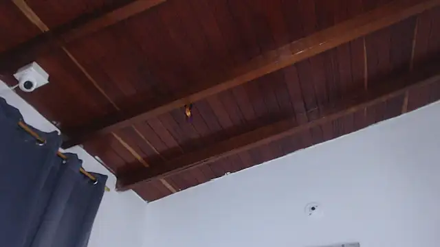 Amara Red online show from September 2025 11:12:01 AM