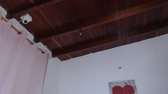 Amara Red online show from February 2026 11:26:01 AM