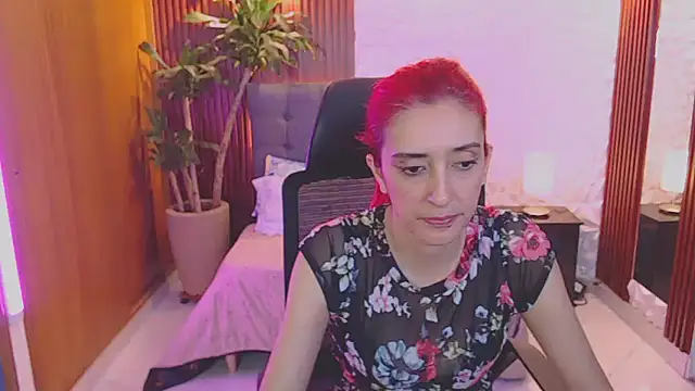 Snapshot of Ruby_Your_Milf chatting on February 2025 12:38:02 AM Ruby Your Milf online show from February 2025 12:38:02 AM